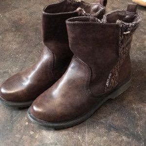 Muk luks boots